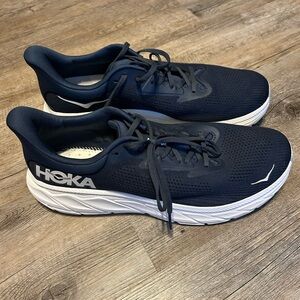 Hoka Men's Dark Blue Arahi 7